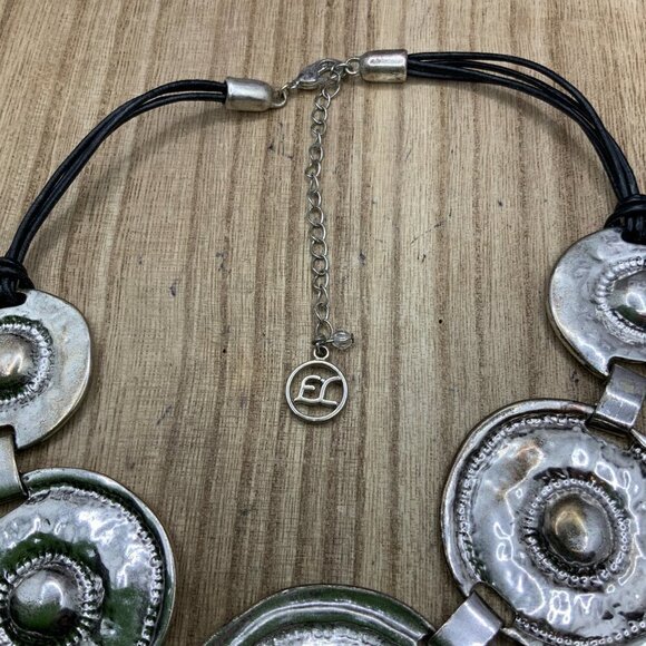 Erica Lyons Antique Style Round Silver Disc Necklace - Picture 7 of 8